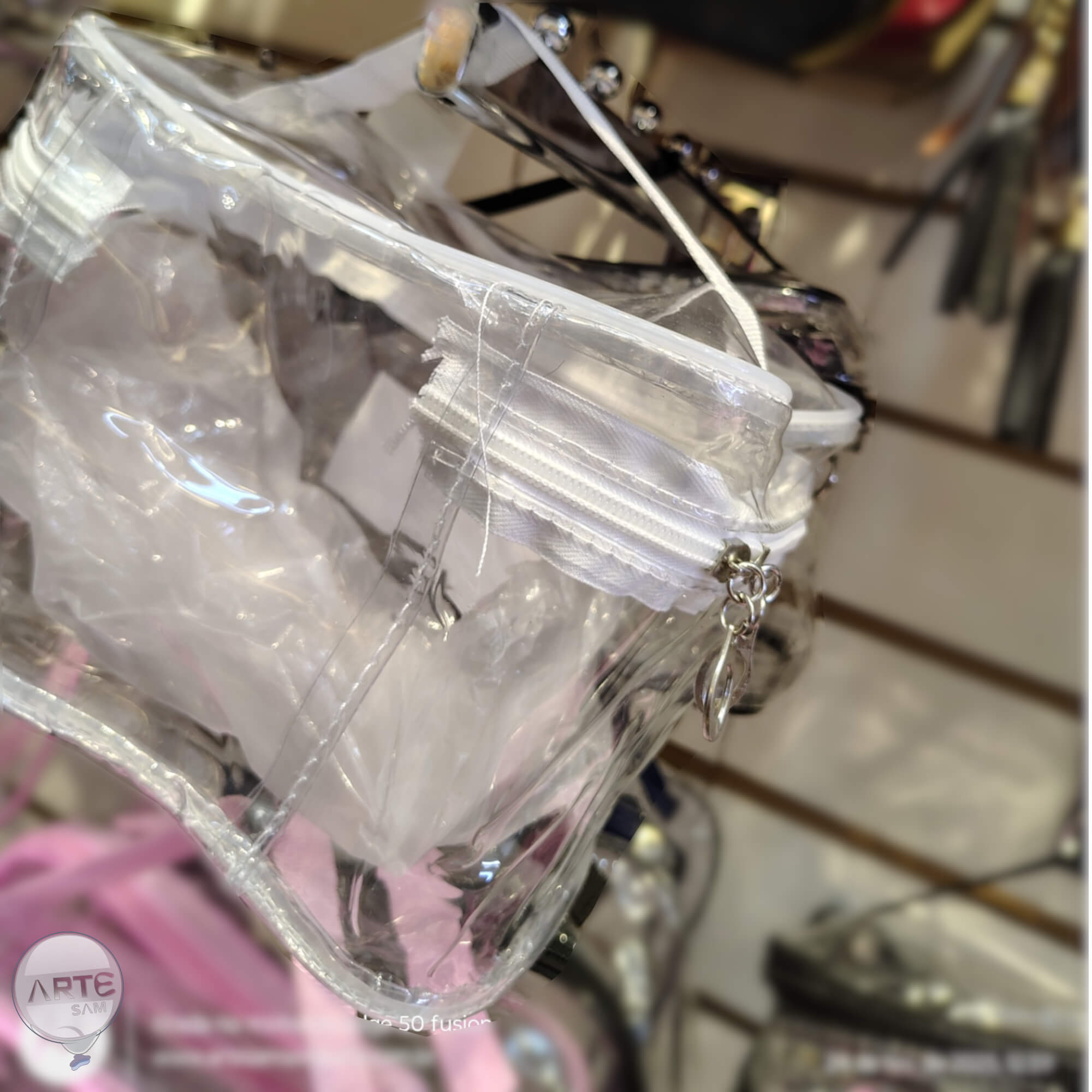 Bolsa estojo Necessaire para itens de higiene pessoal ou maquiagem